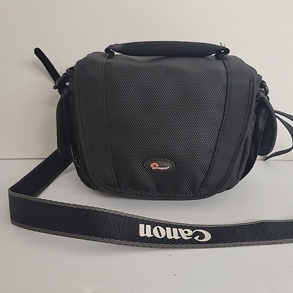 Lowepro‎ Edit 110 Camera Bag W/ Canon Strap